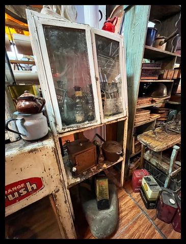 I.4167 VITRINA MÉDICA BLANCA