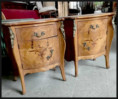 I.1942 PAR DE VELADORES FRANCESES