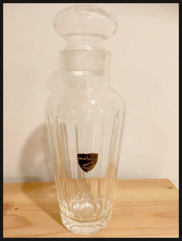 II.2469 LICORERA TRANSPARENTE CRISTAL YUNGAY