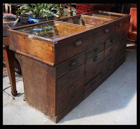 I.25 MUEBLE DE PAQUETERÍA DE RAULÍ