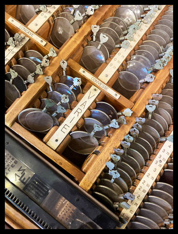 II.3649 CAJA DE OCULISTA