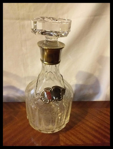 II.2479 BOTELLAS DE CRISTAL PARA LICORES