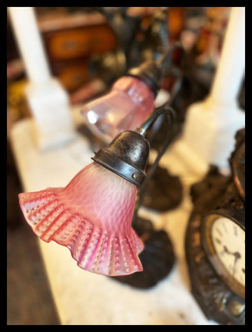 II.3662 LÁMPARAS DE MESA TULIPAS ROSADAS