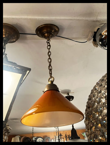 II.3663 LÁMPARA DE CIELO ÁMBAR