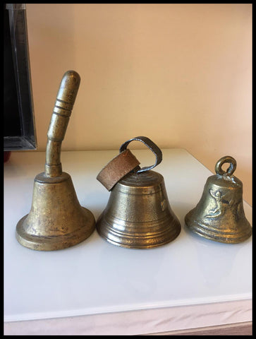 II.2490 OBJETOS DE BRONCE