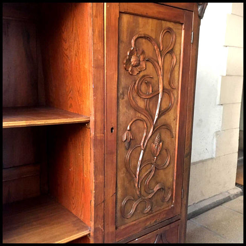 I.1958 ROPERO TALLADO