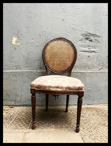 I.4191 TRÍO DE SILLAS MEDALLÓN