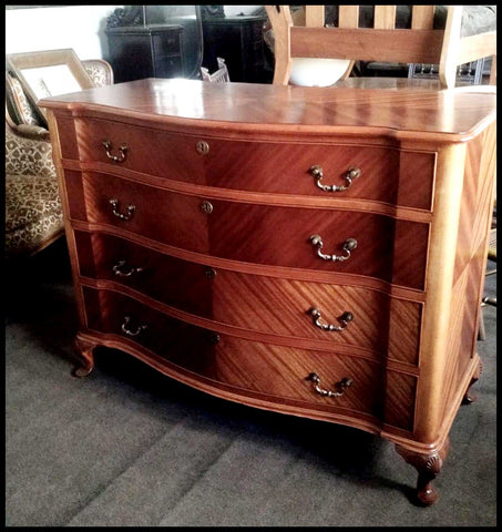 I.1965 CÓMODA PATAS CABRIOLÉ