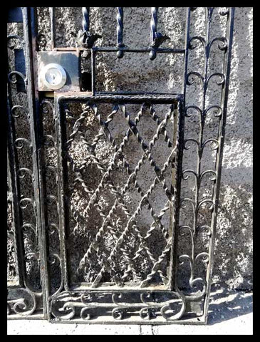 II.2498  REJA DE FIERRO