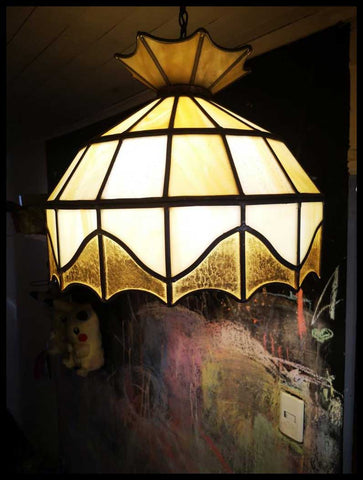 II.2499	LÁMPARA VITRAL OPALINA