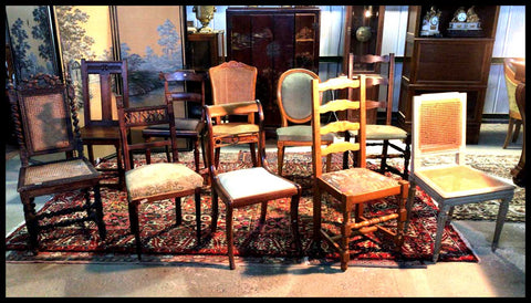 I.1980	SILLAS TODAS DIFERENTES