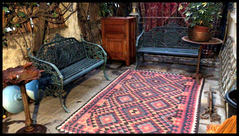 I.1985	ESCAÑOS DE FIERRO