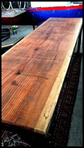 I.1988	MESÓN DE FIERRO Y MADERA