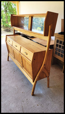 I.4222 MUEBLE SÓNICO CON ESPEJO