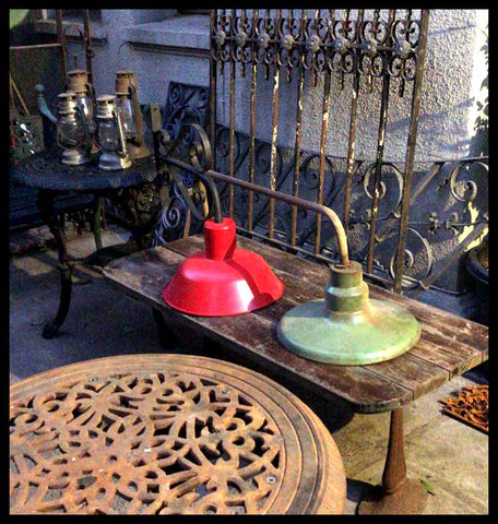 II.2530	LÁMPARAS DE FIERRO Y METAL PINTADAS