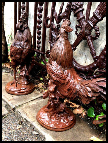 II.2533	PAR DE GALLOS DE FIERRO