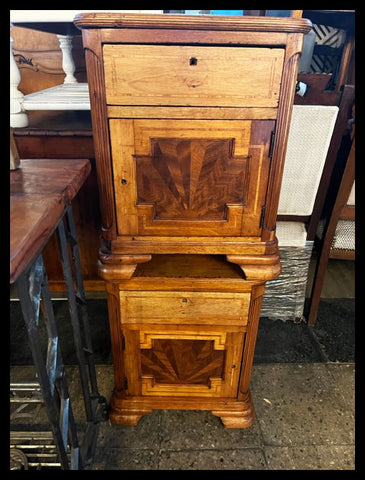 I.4260 PAR DE VELADORES ART DECÓ