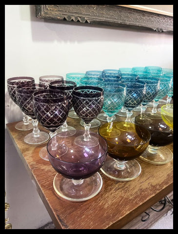 II.3679 COPAS YUNGAY DE COLORES