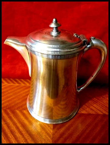 II.2571	CHOCOLATERA ANTIGUA CON CERÁMICA ADENTRO