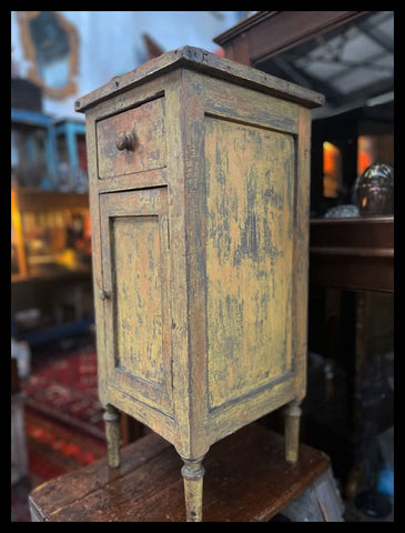 I.3953 VELADOR PATINADO