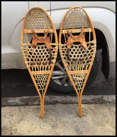 II.1796 PAR DE RAQUETAS DE NIEVE