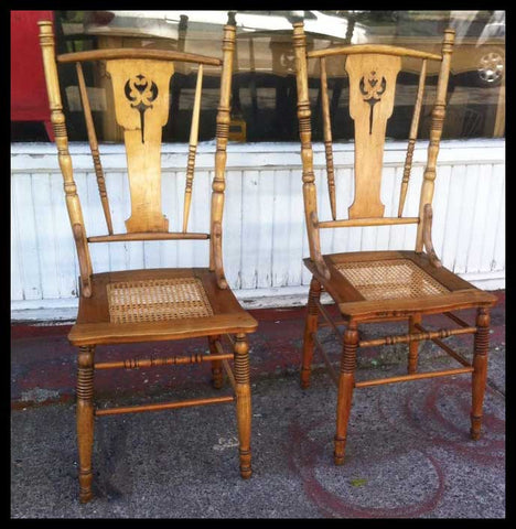 I.1997	CUARTETO DE SILLAS DE MADERA Y JUNCO