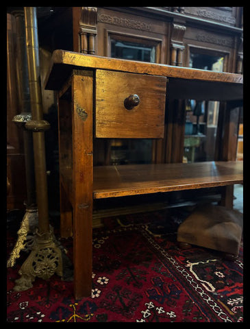 I.3955 MESÓN DOBLE CUBIERTA CON CAJÓN