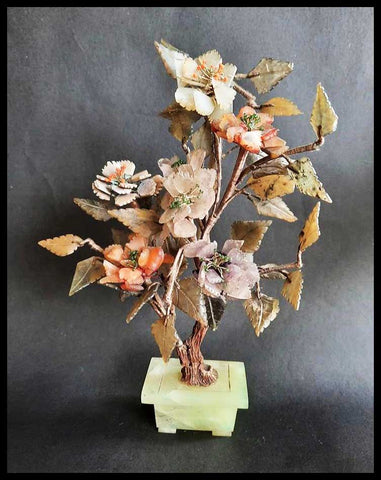 II.2594	ARBOLITO DE PIEDRA DURA