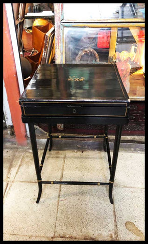 I.2002	COSTURERO INGLÉS