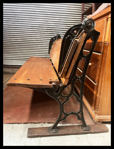 I.4298 ANTIGUA BANCA PUPITRE