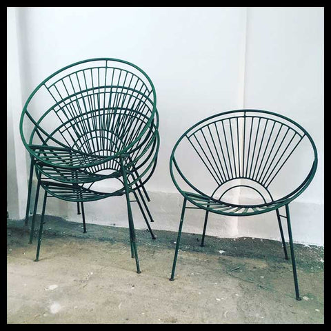 I.2005	CUARTETO DE SILLAS HUEVITO