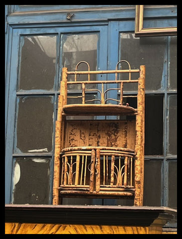 I.3802 PEQUEÑO MUEBLE DE BAMBÚ