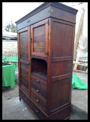 I.2026	MUEBLE ALTO DE ROBLE