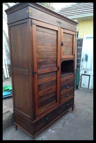 I.2026	MUEBLE ALTO DE ROBLE