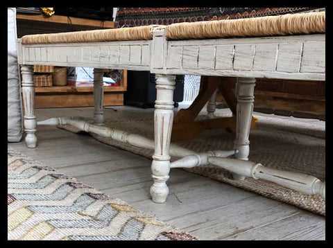 I.2028	BANCAS A PEDIDO  DE MADERA Y EMPAJADO