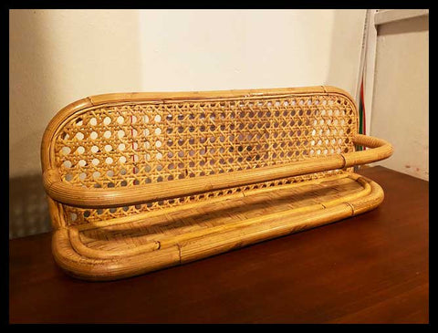 II.2650. REPISA DE JUNCO Y MADERA