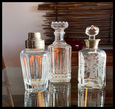 II.2654 TRÍO BOTELLAS