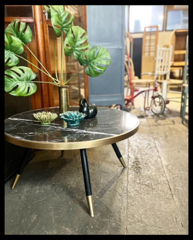 I.3918 MESA DE CENTRO DE FIERRO REDONDA