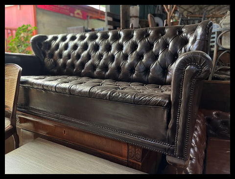 I.3772 SOFÁ CAPITONÉ