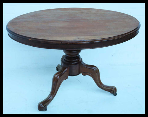 I.2064 MESA VICTORIANA DE CAOBA