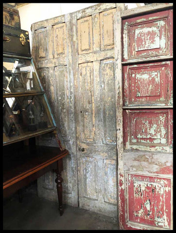 II.2665 PUERTAS ANTIGUAS