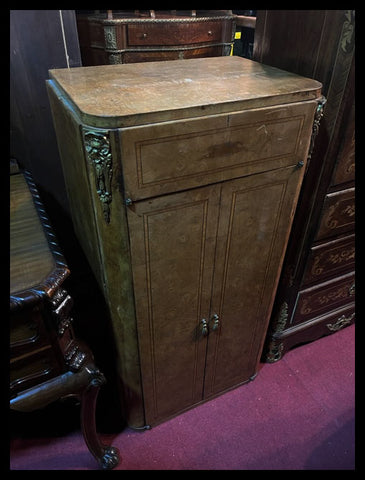 I.3804 BAR FRANCÉS LUIS FELIPE