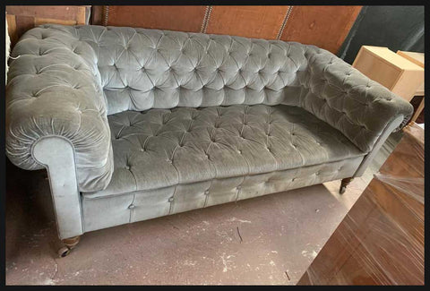 I.1821 SOFÁ CAPITONÉ
