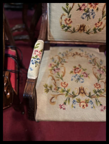 I.3805 SILLAS PETIT POINT