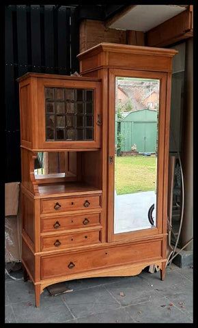 I.2109 ROPERO CON ESPEJO BISELADO