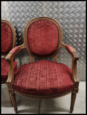 POST HISTORIAS DE LOS LUISES