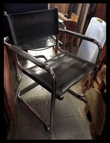 I.815 SILLAS CANTILEVER