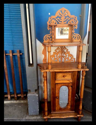 I.829 MUEBLE TIPO SANTERO O VANITORIO