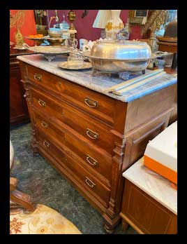 I.2149 CÓMODA CON MÁRMOL GRIS