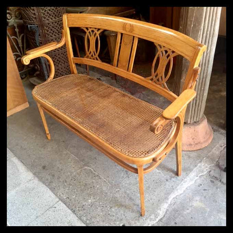 I.832 BANCA DE MADERA Y JUNCO